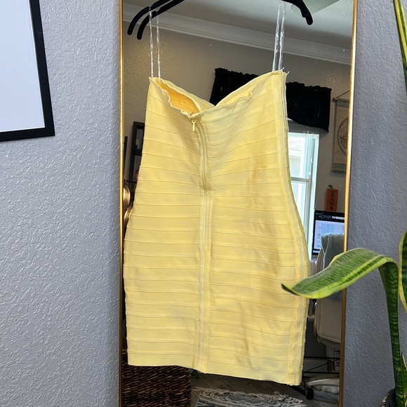 HOUSE OF CB 'Chantelle' Lemon Strapless Bandage Dress NWOT - Picture 10 of 11